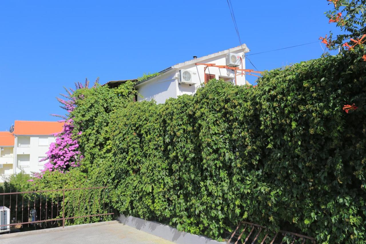 Apartments By The Sea Okrug Gornji, Ciovo - 1069 Trogir Exterior foto