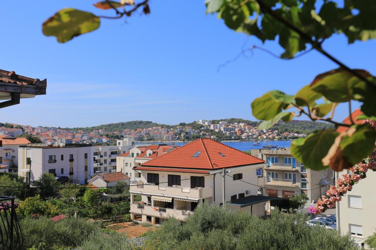 Apartments By The Sea Okrug Gornji, Ciovo - 1069 Trogir Exterior foto