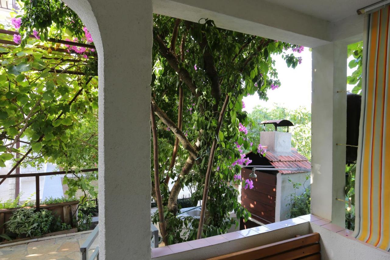 Apartments By The Sea Okrug Gornji, Ciovo - 1069 Trogir Exterior foto